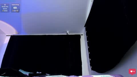 karolina_evans online show from April 25, 1:52 pm