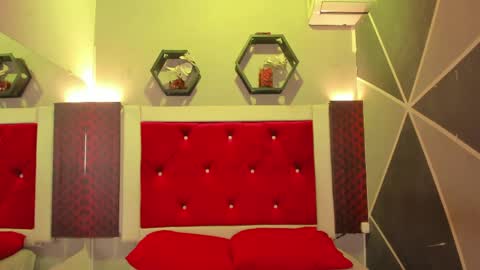 Karol online show from April 8, 1:02 pm