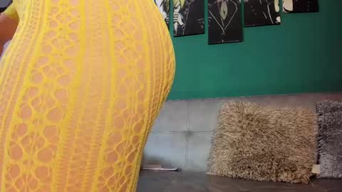 KarolSweet online show from March 6, 9:09 pm