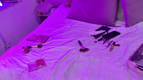 Kary  online show from March 17, 2:04 am