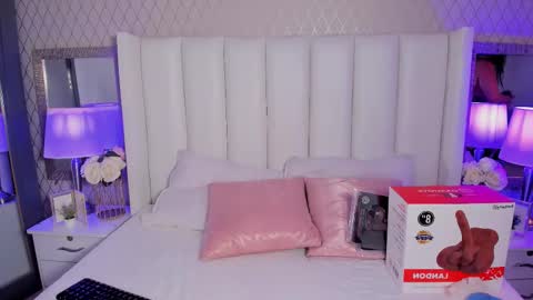 kaseythompson online show from February 3, 10:12 pm