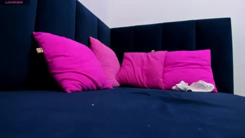 kat__cat online show from April 24, 2:25 am