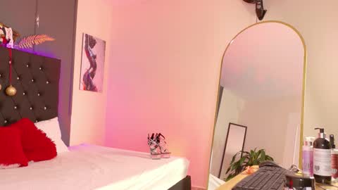 kataaleya__12 online show from December 15, 2:22 pm