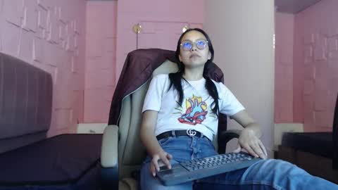 Katalina online show from March 29, 8:19 pm