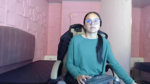 Katalina online show from March 24, 2:33 pm