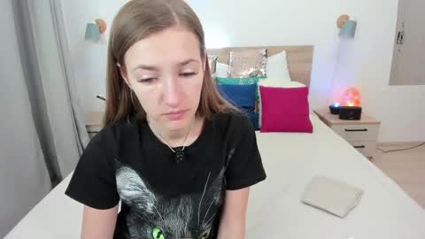 kate_redgar online show from February 5, 4:54 pm