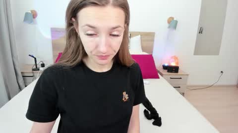 kate_redgar online show from February 3, 12:54 pm