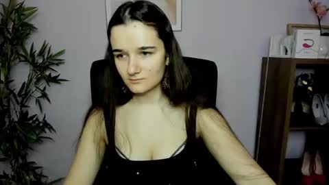 Kate  online show from February 2, 7:30 am