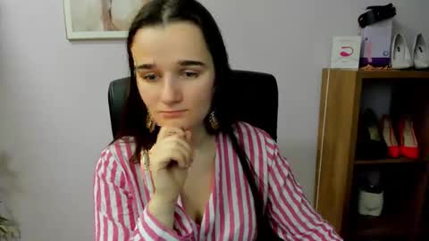 Kate  online show from February 21, 7:53 am