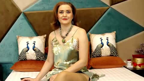 KateQueenston --  online show from March 3, 3:37 pm