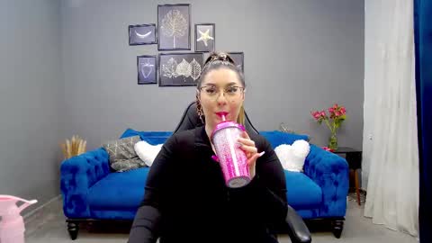 Kate online show from February 26, 6:25 pm