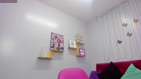 Paola online show from January 17, 12:52 pm