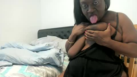 katie_2026 online show from March 28, 10:52 pm