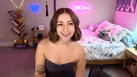 Katie Verona online show from January 24, 9:58 pm