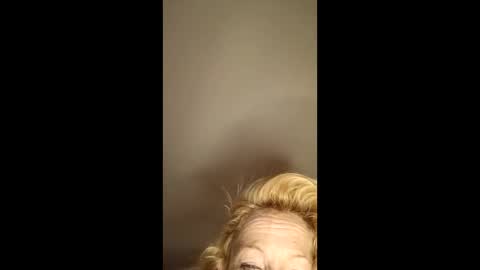 katmcneil366 online show from February 16, 2:55 am