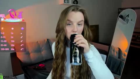 Katrina Bail online show from February 11, 1:09 am