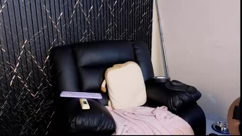 Katt  online show from September 26, 6:49 pm