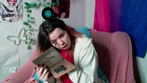 Katti online show from November 26, 5:58 pm