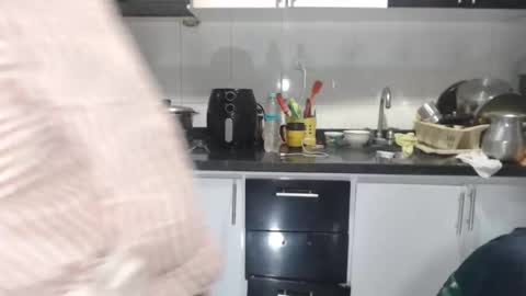 KattleyaGrey online show from October 17, 8:45 pm