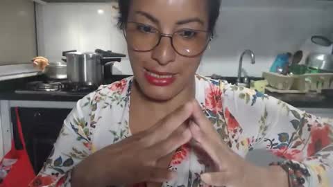 KattleyaGrey online show from October 22, 8:25 pm