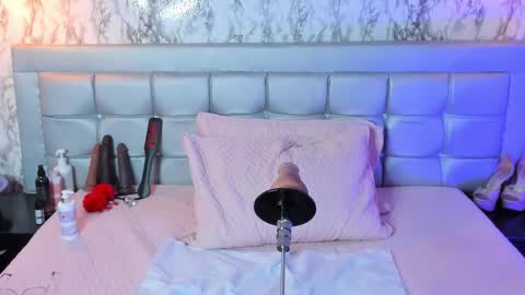 Katty  online show from February 16, 2:39 pm