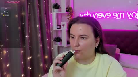 Kate online show from June 11, 7:38 am