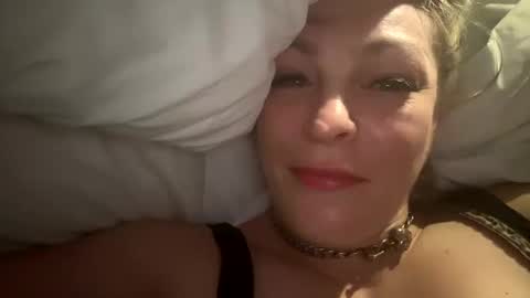 kay_la online show from October 16, 11:24 am