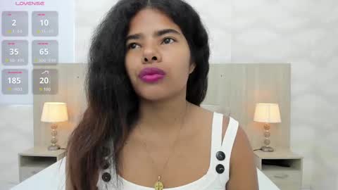   online show from October 3, 11:26 am