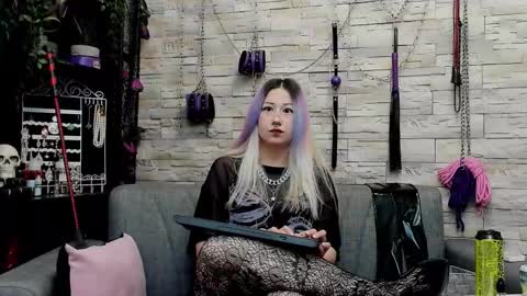 Miss Kazia online show from February 17, 1:38 am