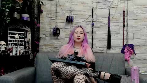 Miss Kazia online show from June 5, 10:27 pm