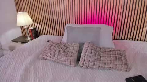 keeyla stone online show from February 3, 11:18 pm