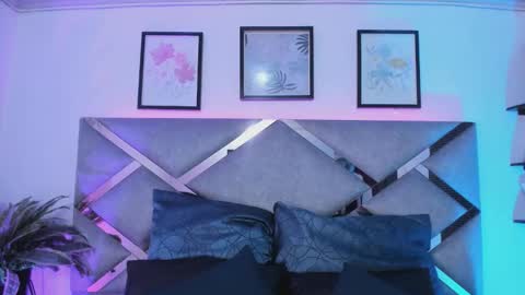 Keidy Monday to Saturday from 200 pm to 810pm  UTC-5 Colombia Time online show from October 1, 7:30 pm