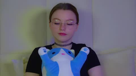 Keira online show from March 7, 4:13 am