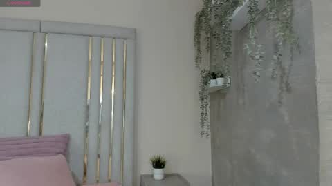 keirahartz online show from May 5, 11:46 am