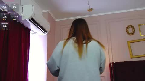 Kelly online show from October 17, 9:23 am