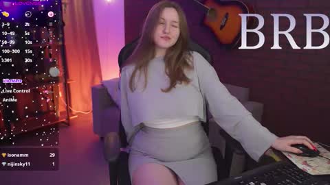 kelly online show from November 9, 11:28 am