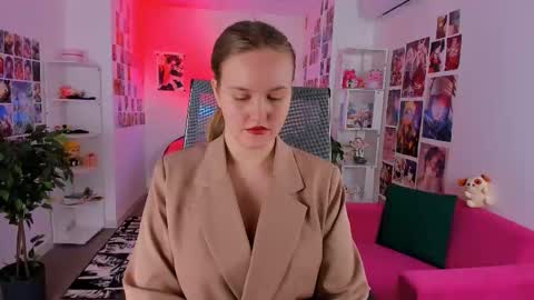 kelly online show from October 3, 9:47 am