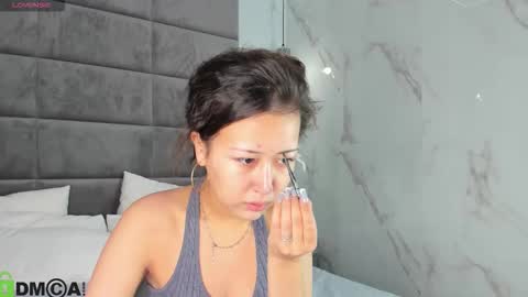 kellyy_bern online show from October 7, 12:26 am