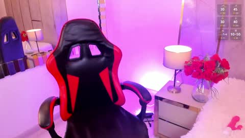 Kendall online show from May 19, 1:56 am