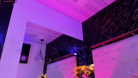 Kendall online show from April 15, 7:58 pm