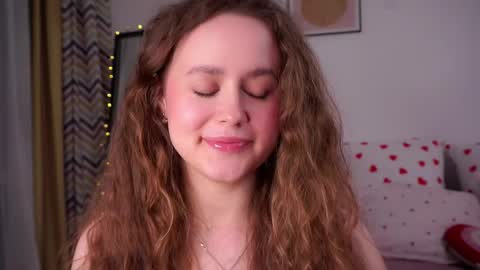 Kira online show from April 9, 10:15 pm