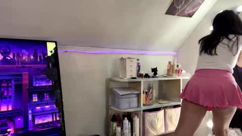 kendrakaps52 online show from April 17, 3:03 pm