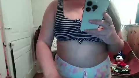 Kennedy Nova  online show from February 15, 8:30 pm