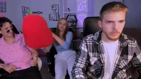 Keylas online show from October 8, 7:51 pm