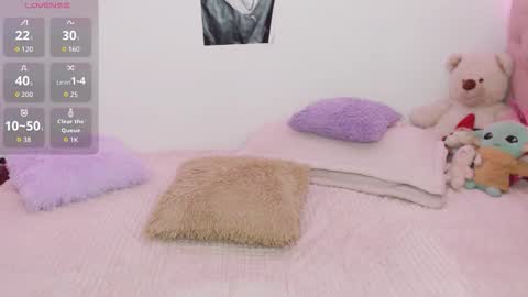 khaterin_26 online show from January 12, 3:45 am