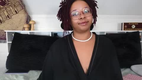 Khaya online show from January 8, 10:03 pm