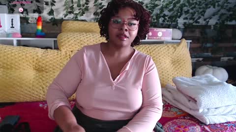 Khaya online show from January 11, 4:36 pm