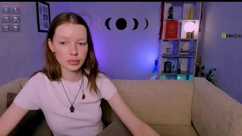 khloebeauty online show from March 4, 9:43 pm