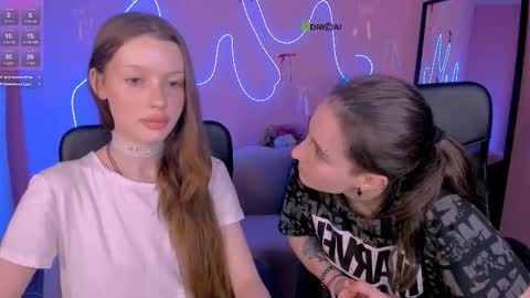 khloebeauty online show from March 28, 8:41 pm