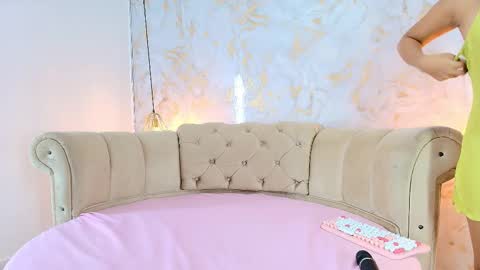 Khloe online show from March 21, 5:56 am